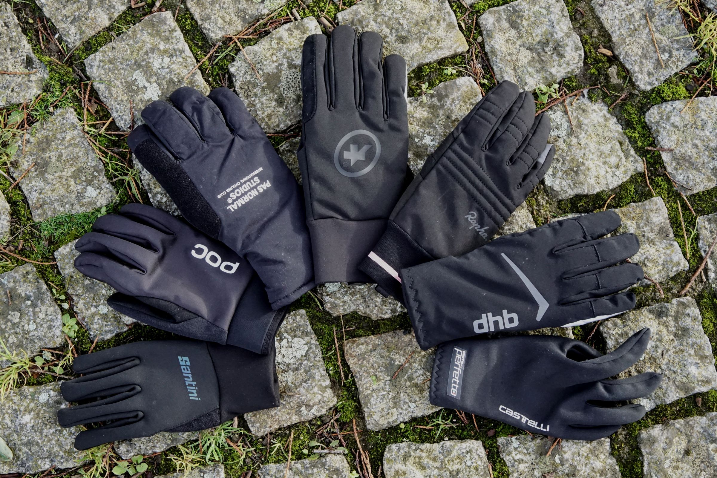 Illustrative example of best rated winter cycling gloves from Google Search
