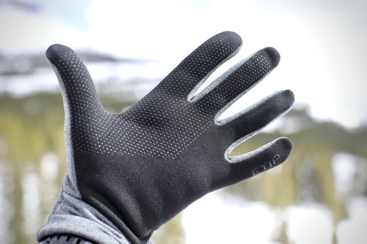 Illustrative example of best winter running gloves from Google Search