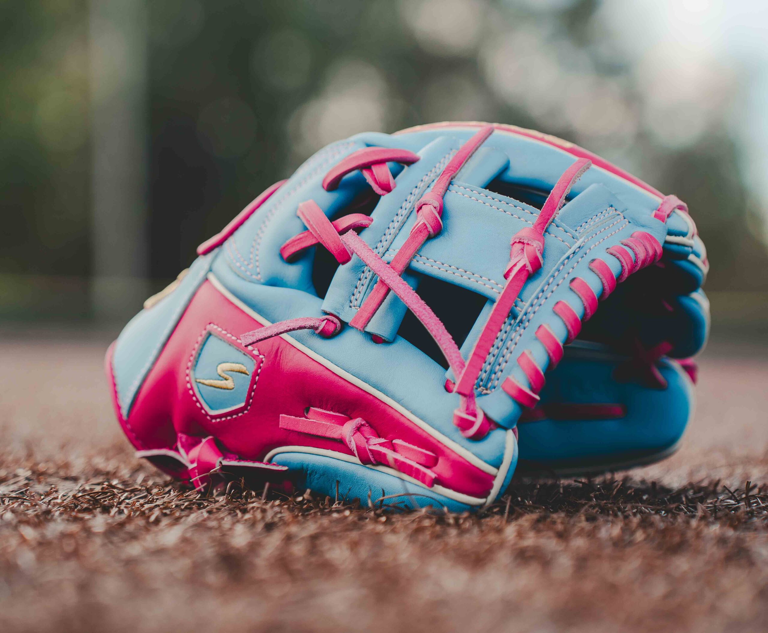 Illustrative example of cotton candy glove from Google Search