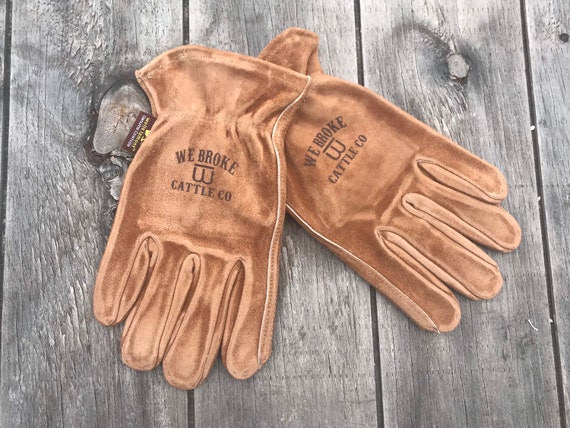 Illustrative example of cowboy gloves from Google Search
