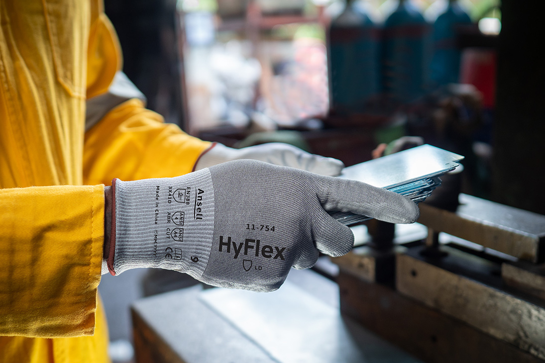 Illustrative example of cutting glove from Google Search