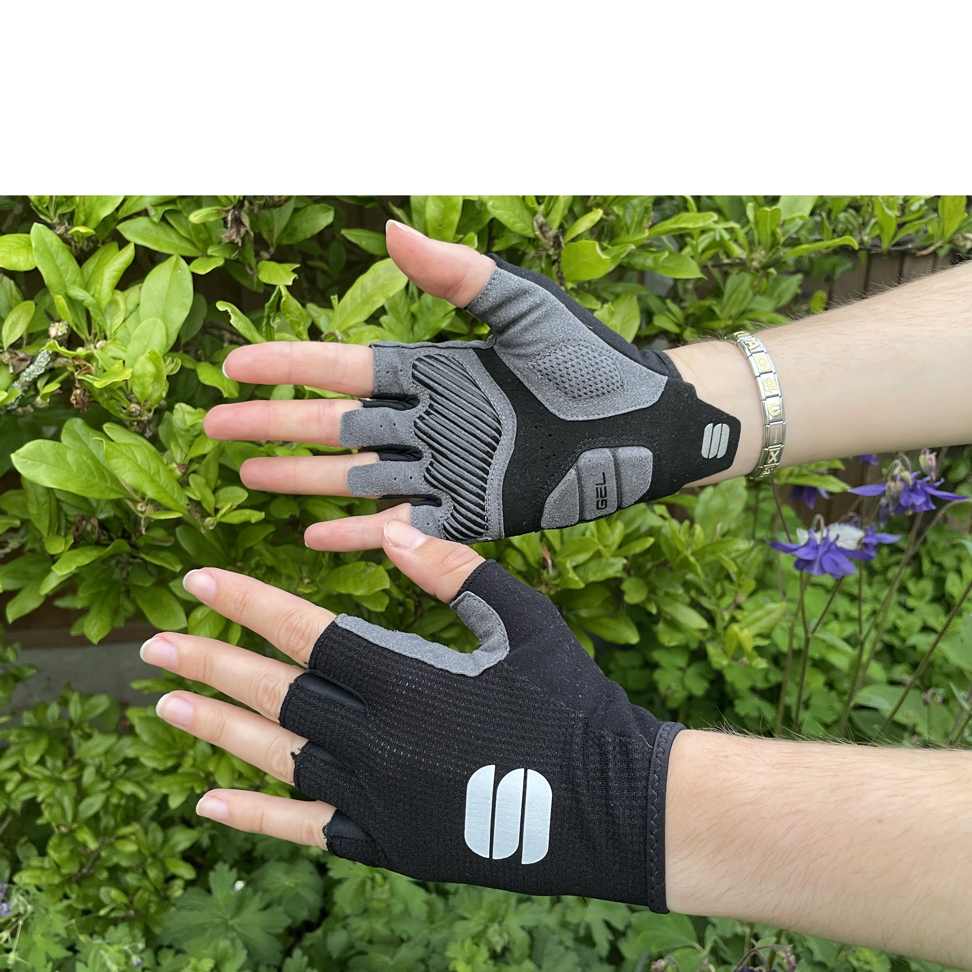 Illustrative example of female cycling gloves from Google Search