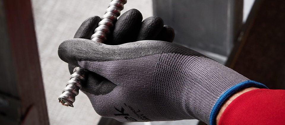 Illustrative example of flame resistant gloves from Google Search