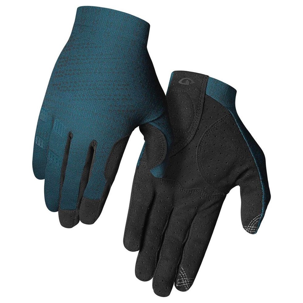 Illustrative example of gloves for cycling in winter from Google Search