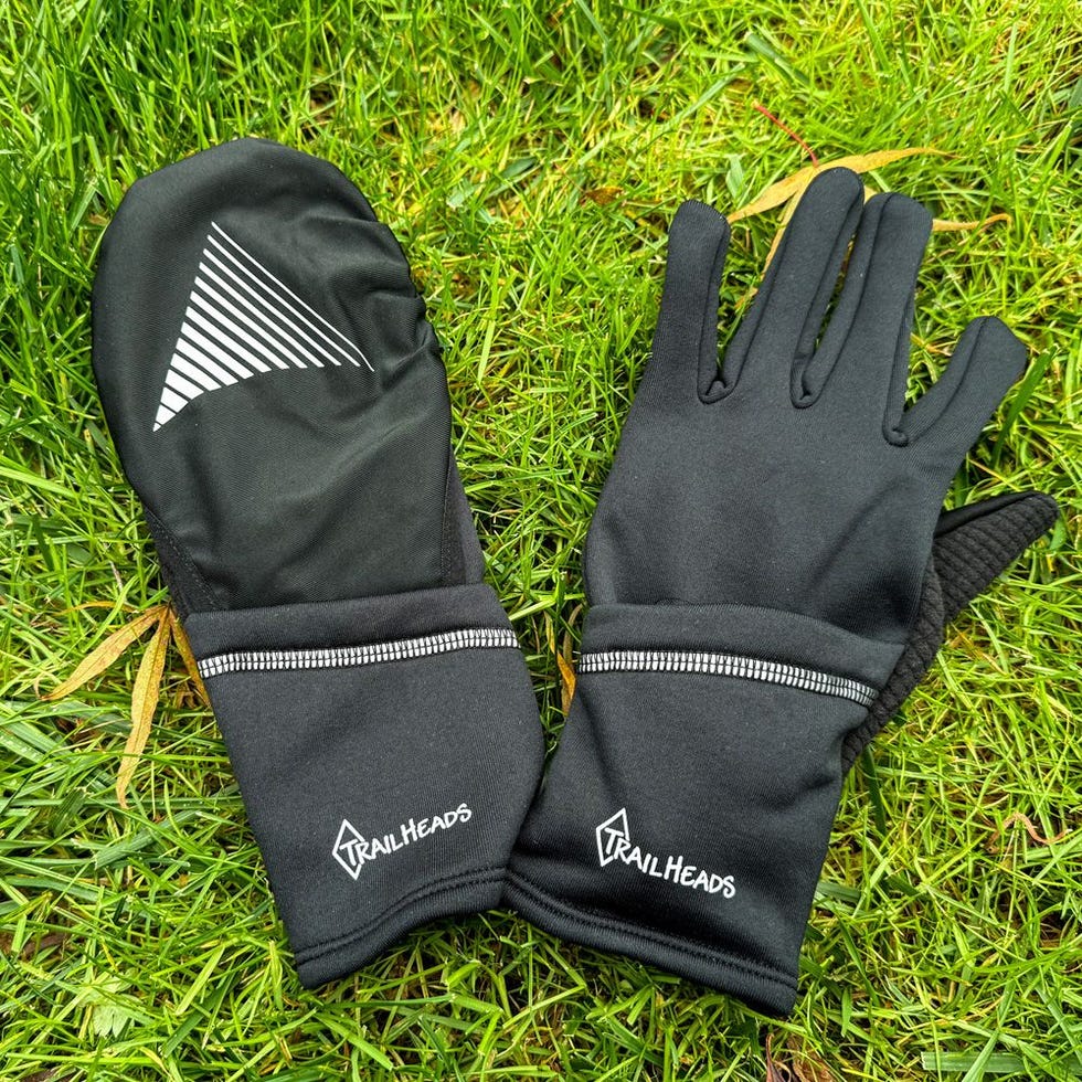 Illustrative example of gloves for running from Google Search