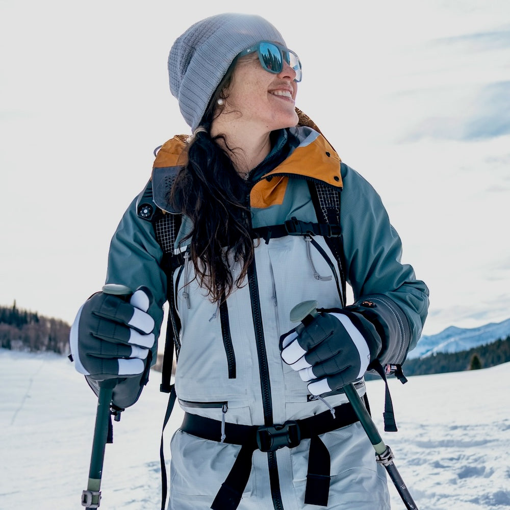 Illustrative example of heated ski gloves from Google Search