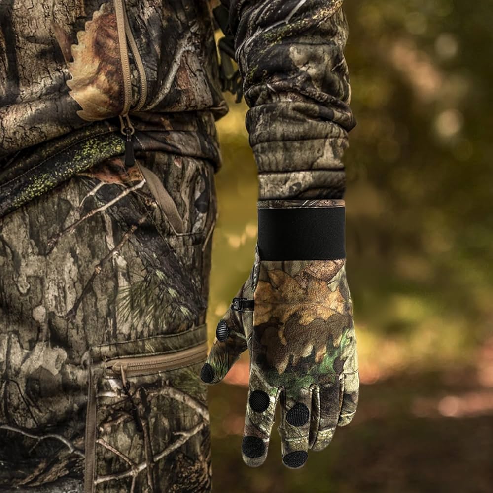 Illustrative example of hunting glove from Google Search