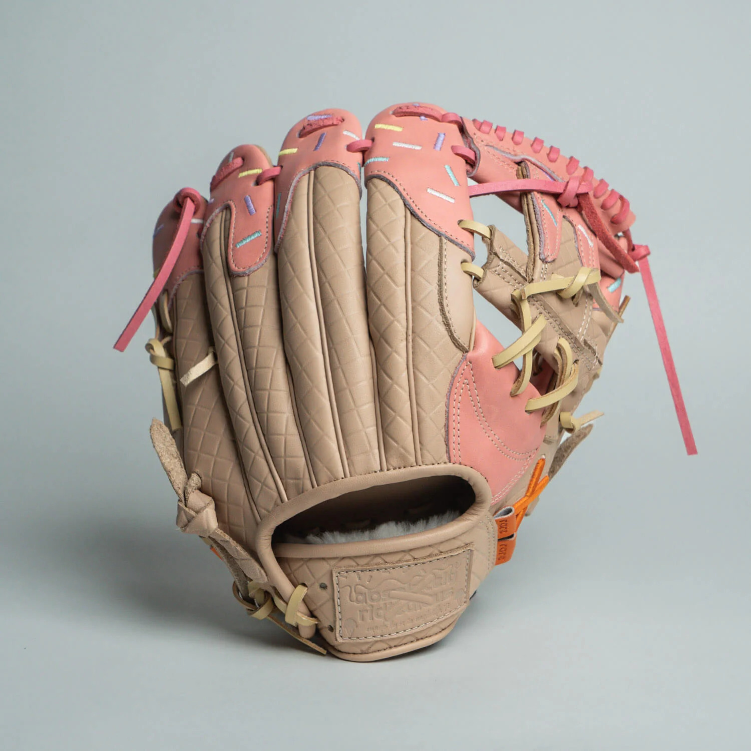Illustrative example of ice cream glove from Google Search