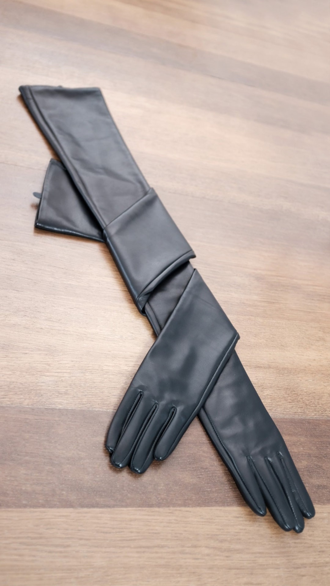 Illustrative example of leather opera gloves from Google Search