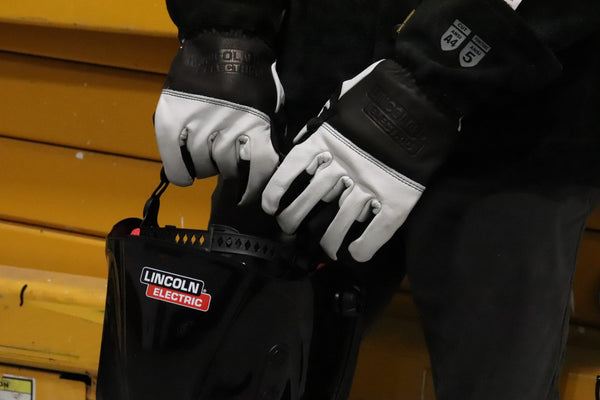 Illustrative example of lincoln electric welding gloves from Google Search
