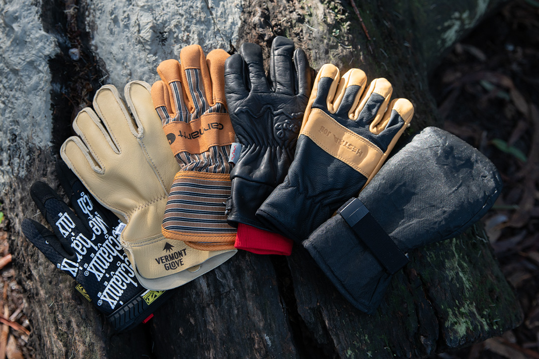 Illustrative example of winter workwear gloves from Google Search